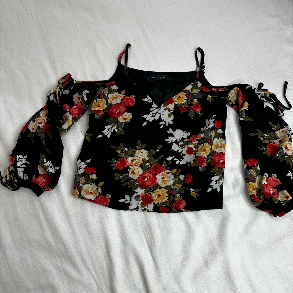 AKIRA CHICAGO black floral tie blouse